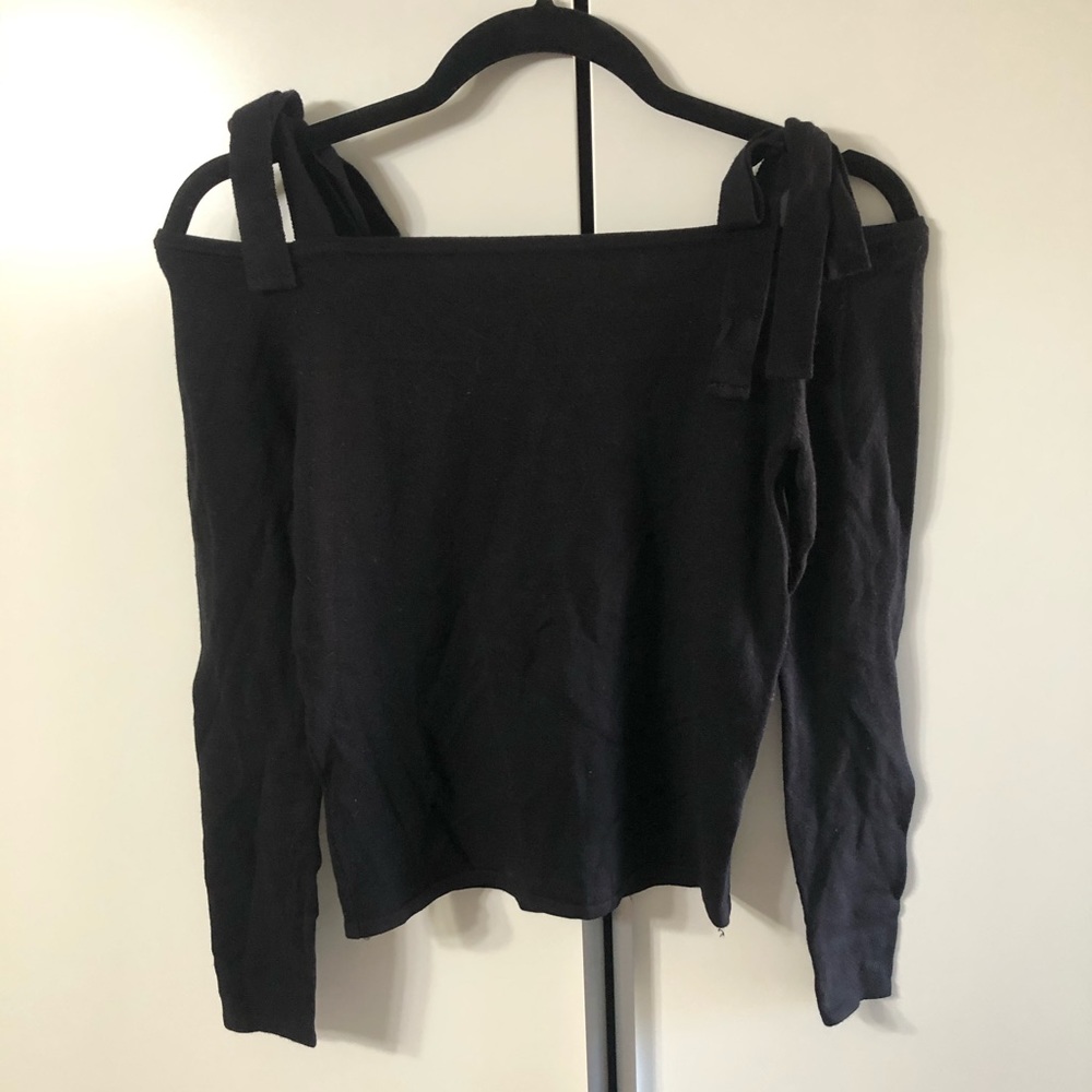 H&M off the shoulder top